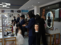 ��܇��Ӗ(x��n)�W(xu��)У_��܇�B(y��ng)�o(h��)�̌W(xu��)�F(xi��n)��(ch��ng)